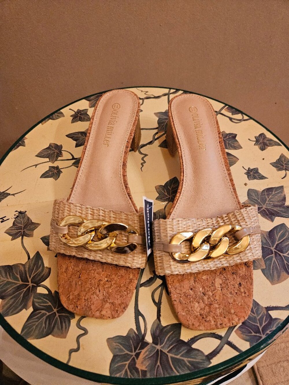 Tan & gold sandal